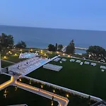 Apartment Sunrise L 1bd Sea View L Pool L Free Parking *