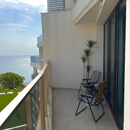 Apartmán Sunrise L 1bd Sea View L Pool L Free Parking